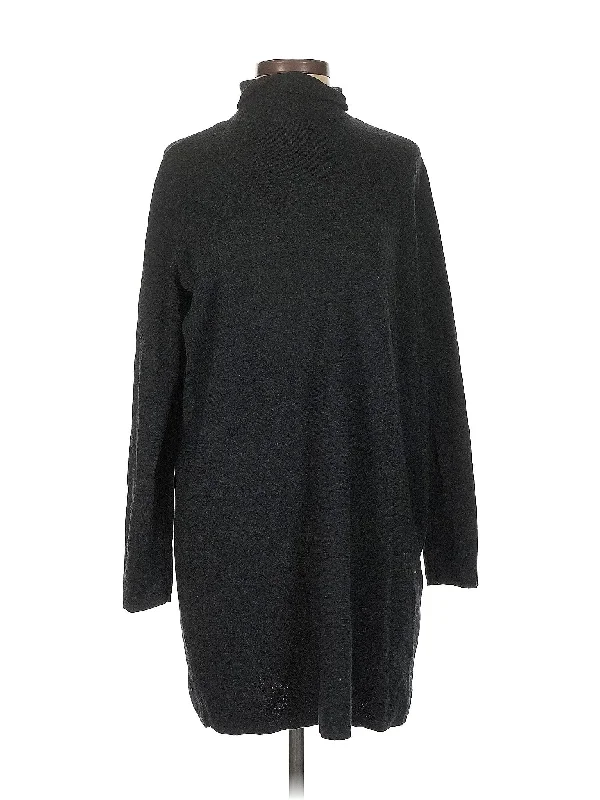 sleek and warm coatWool Pullover Sweater