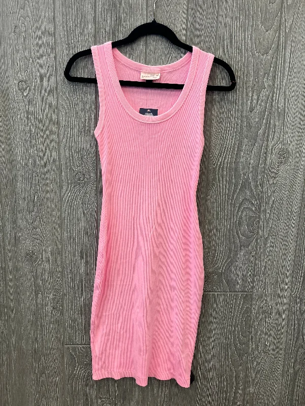 knit dressDress Casual Midi By Universal Thread In Pink, Size: S