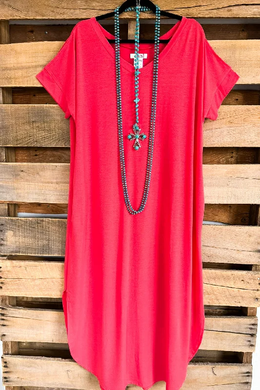 fitted dressCold Shoulder T-shirt Dress - Coral