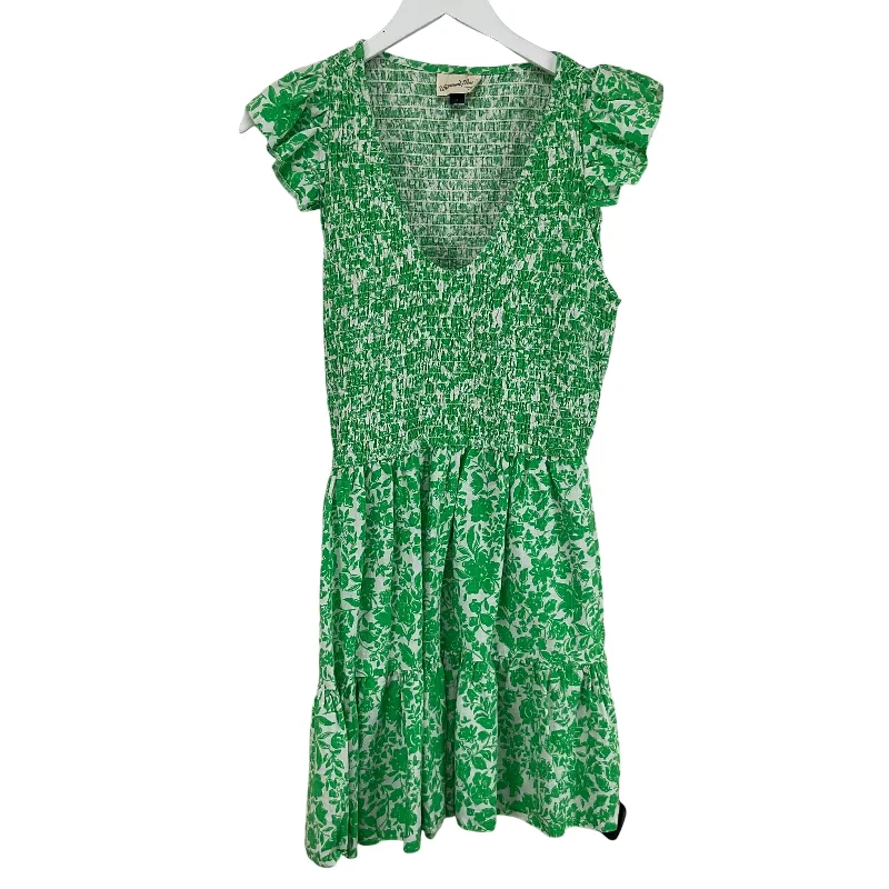 layered dressDress Casual Short By Universal Thread In Green, Size: S