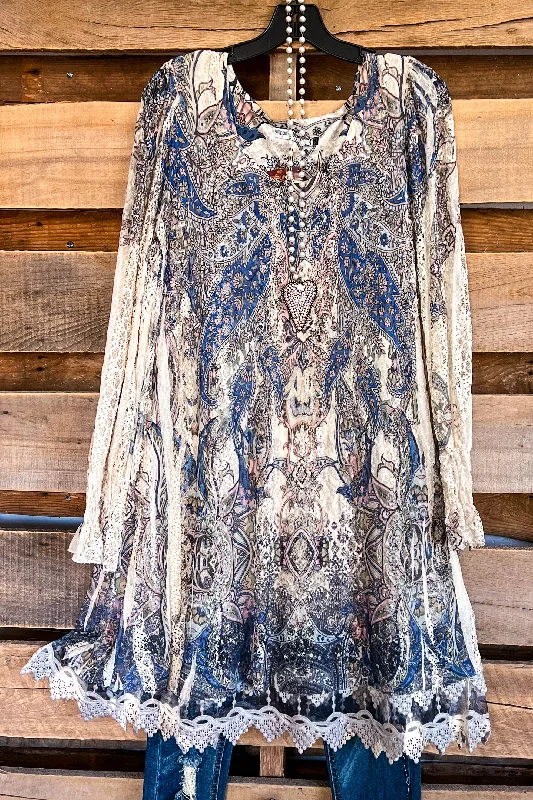 playful dressAHB EXCLUSIVE: Escape The Wait Dress - BG/Paisley