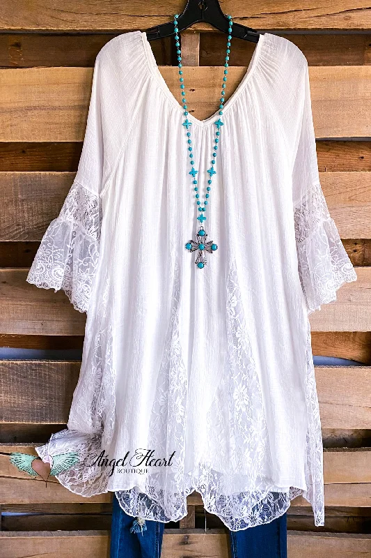 modern dressAHB EXCLUSIVE: Spring Sighting Tunic/Dress- White