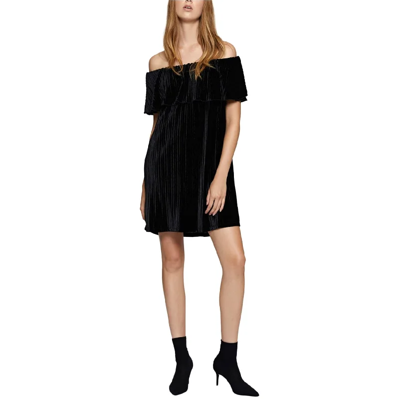 backless dressSanctuary Clothing Womens Pleated Velvet Shift Dress