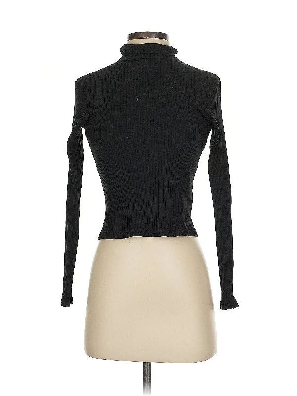 versatile coatTurtleneck Sweater