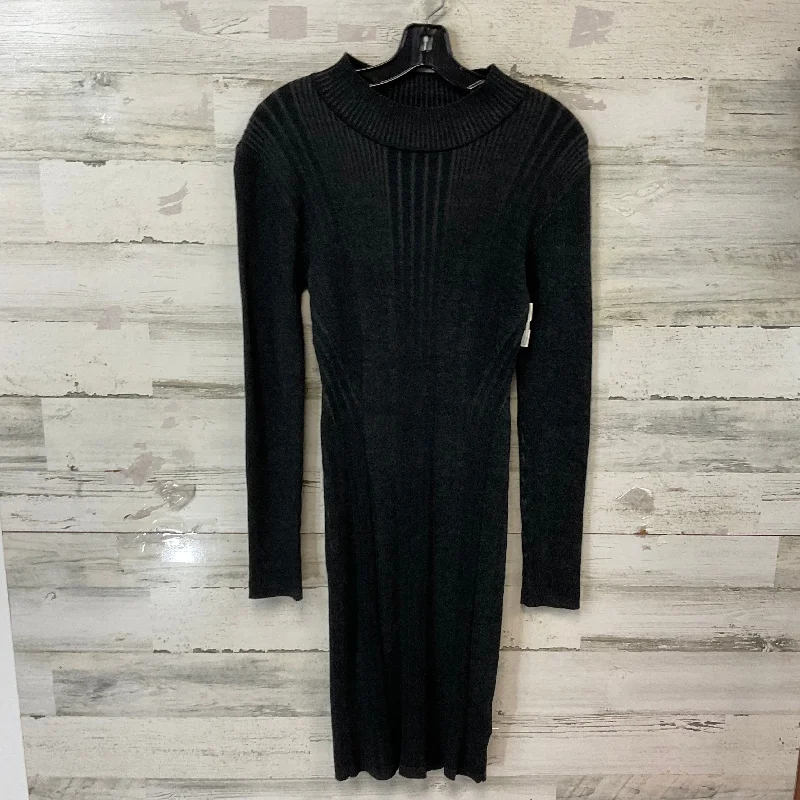 minimalistic dressDress Sweater By French Connection In Black, Size: M