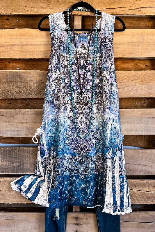 comfy maxi dressAHB EXCLUSIVE: Best of The Seasons Dress - BG/Navy