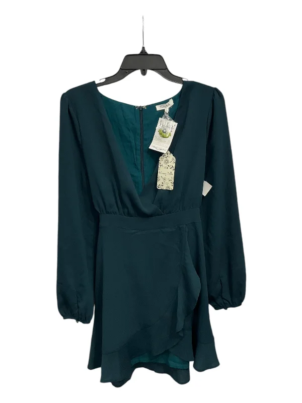 elegant evening dressDress Casual Midi By Clothes Mentor In Green, Size: L