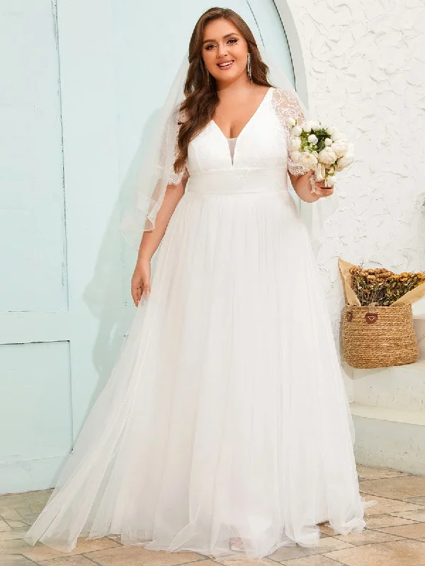 boho-chic dressLacy | Dreamy Plus Size V-Neck Lace Short Sleeves Tulle Wedding Dresses